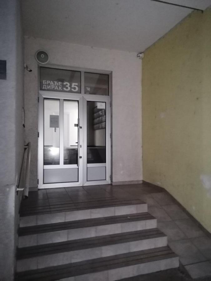 Emili Apartman ยาโกดินา ภายนอก รูปภาพ
